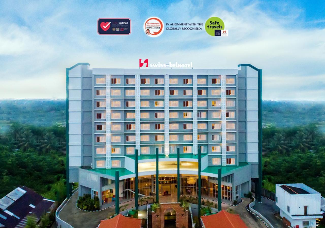 Swiss-Belhotel Pangkalpinang Pangkal Pinang Exterior photo